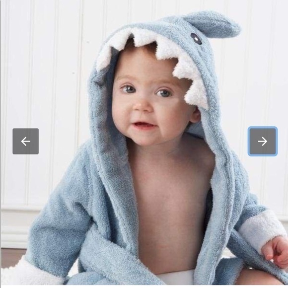 Baby Aspen Blue Shark Bathrobe 🦈 - Picture 8 of 8